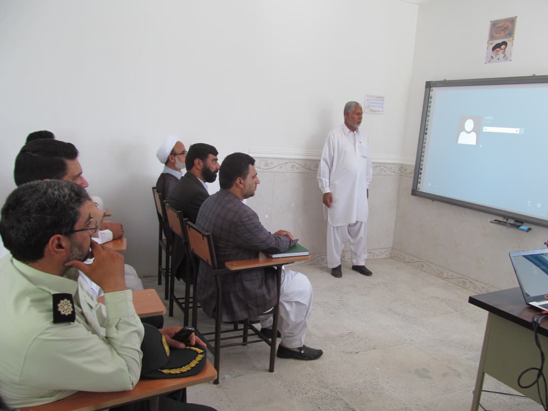 آمادگی و دبستان پسرانه غیر دولتی پیشرفت