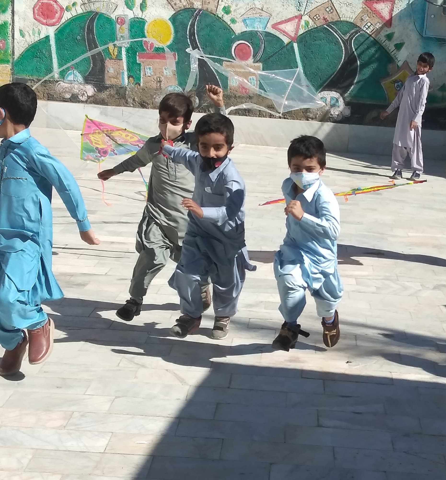 آمادگی و دبستان پسرانه غیر دولتی پیشرفت